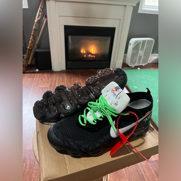 Off-White x VaporMax ‘The Ten’ - Picture 5 of 6